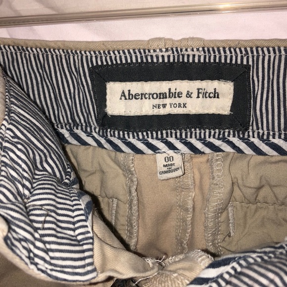 Abercrombie &Fitch 00 khaki shorts - Picture 3 of 8
